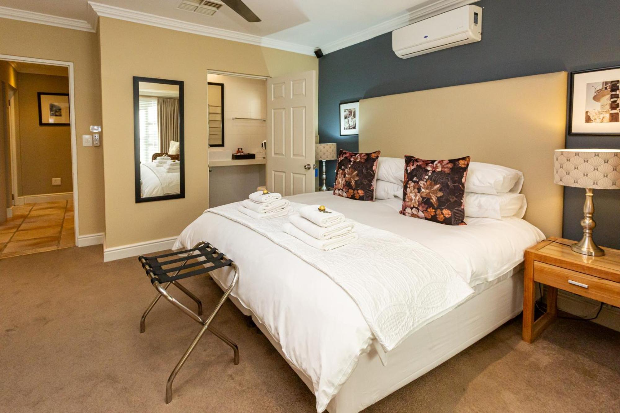 Pictures Guest House Boutique Hotel Оудсгорн Екстер'єр фото